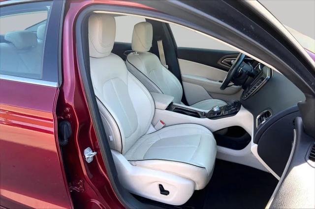 2015 Chrysler 200 C