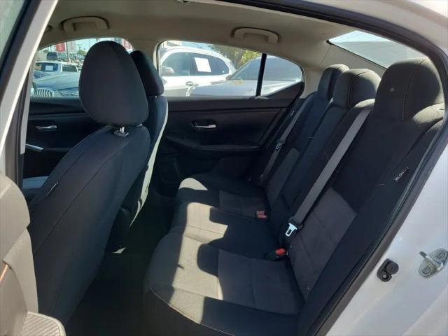 2023 Nissan Sentra SR Xtronic CVT