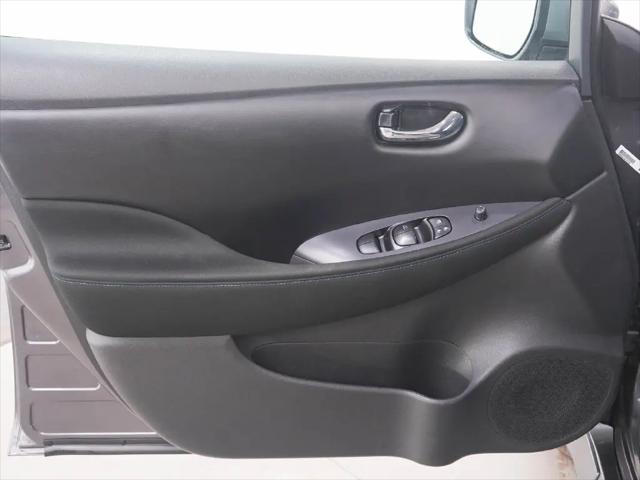 2025 Nissan LEAF S