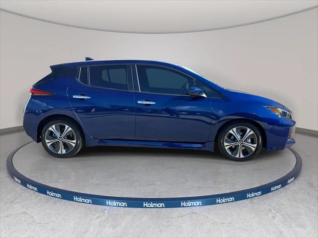 2022 Nissan LEAF SV 40 kWh