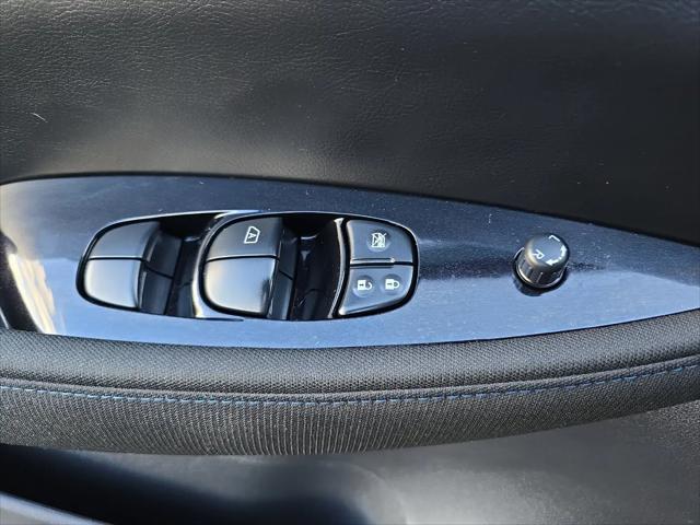 2022 Nissan LEAF SV 40 kWh