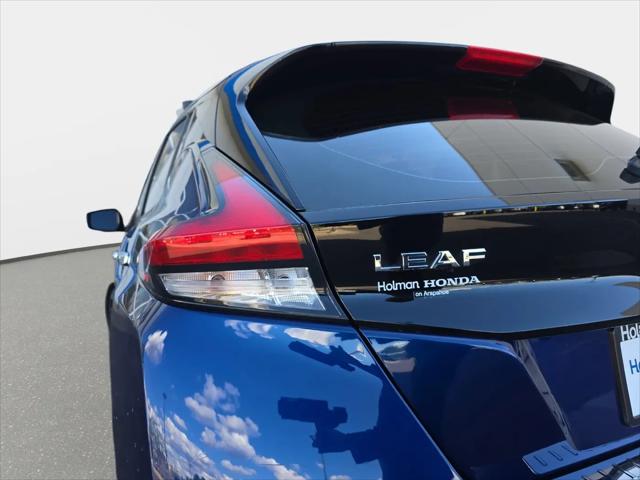 2022 Nissan LEAF SV 40 kWh