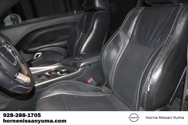 2015 Dodge Challenger SXT Plus