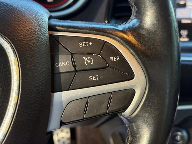 2016 Dodge Challenger SXT Plus