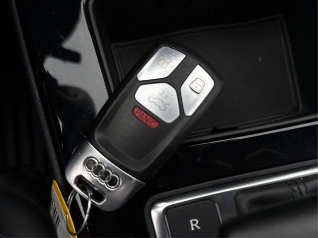2022 Audi A4 Premium 40 TFSI quattro S tronic