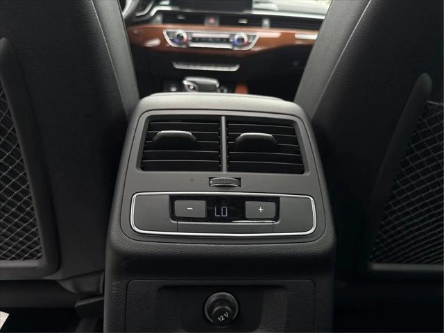 2022 Audi A4 Premium 40 TFSI quattro S tronic