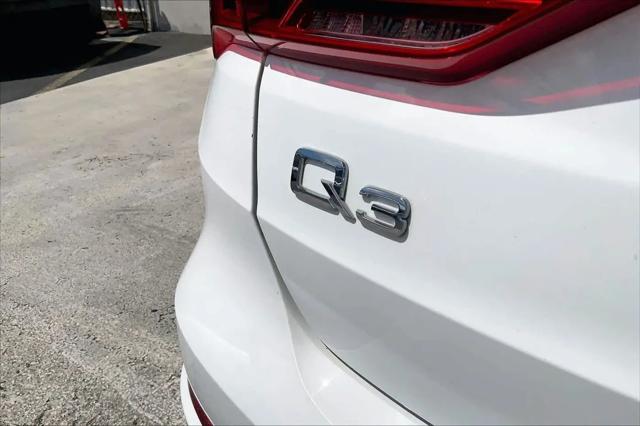 2021 Audi Q3 Premium 40 TFSI quattro Tiptronic