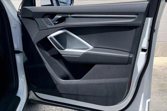 2021 Audi Q3 Premium 40 TFSI quattro Tiptronic