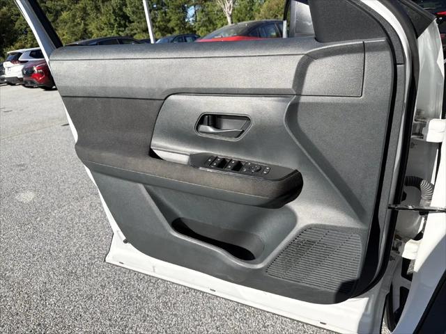 2025 Nissan Kicks S FWD