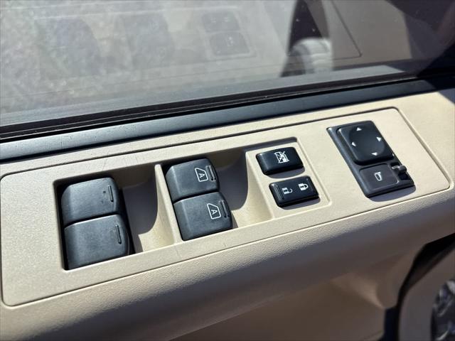 2009 Nissan Titan SE