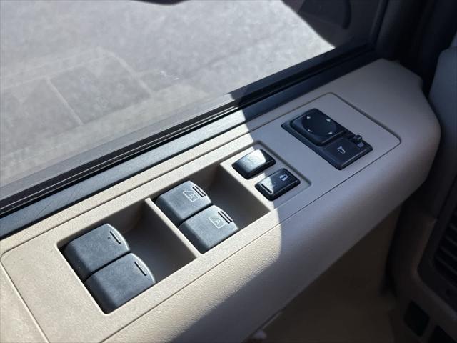2009 Nissan Titan SE