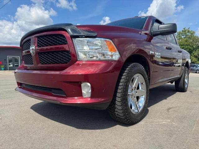 2017 Ram 1500 Express Crew Cab 4x4 57 Box