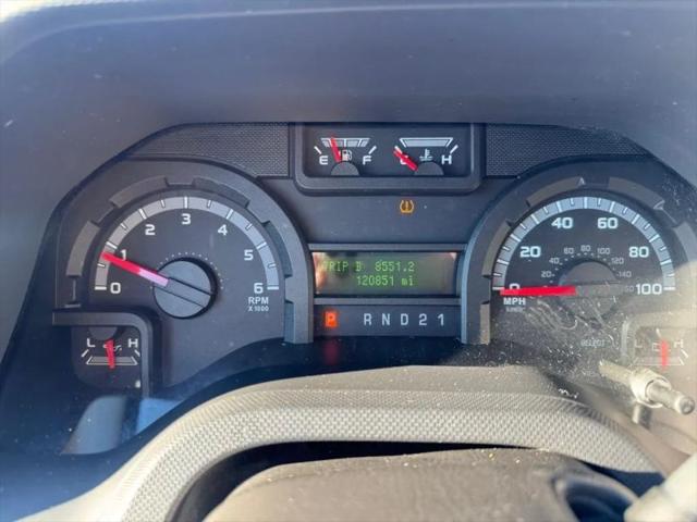 2010 Ford E-350 Super Duty XLT