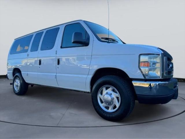 2010 Ford E-350 Super Duty XLT