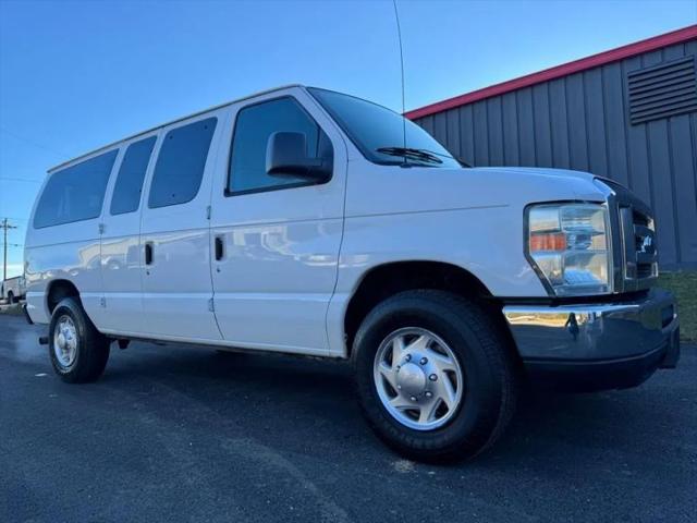2010 Ford E-350 Super Duty XLT