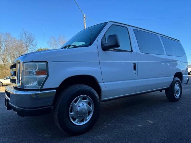 2010 Ford E-350 Super Duty XLT