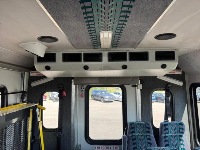 2015 Ford F-550 XL