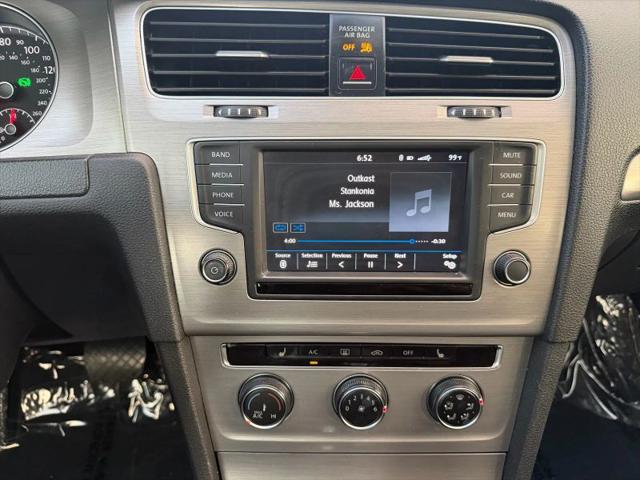 2017 Volkswagen Golf TSI SE 4-Door