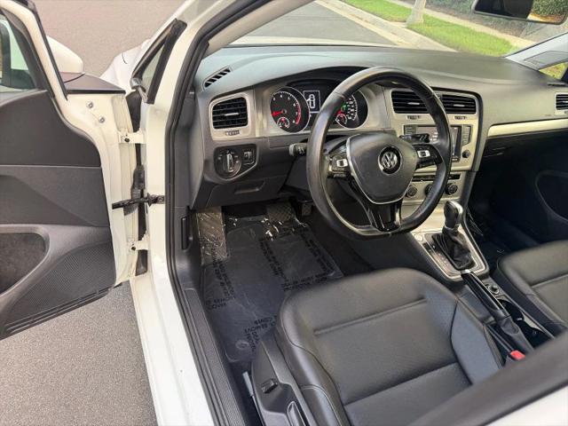 2017 Volkswagen Golf TSI SE 4-Door