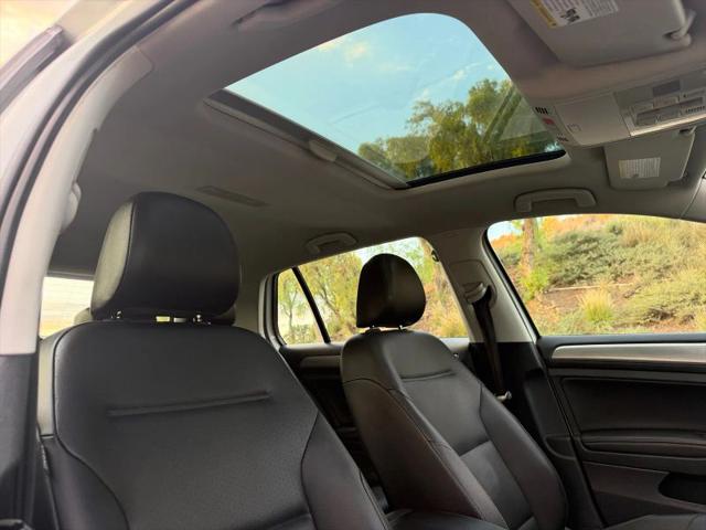 2017 Volkswagen Golf TSI SE 4-Door