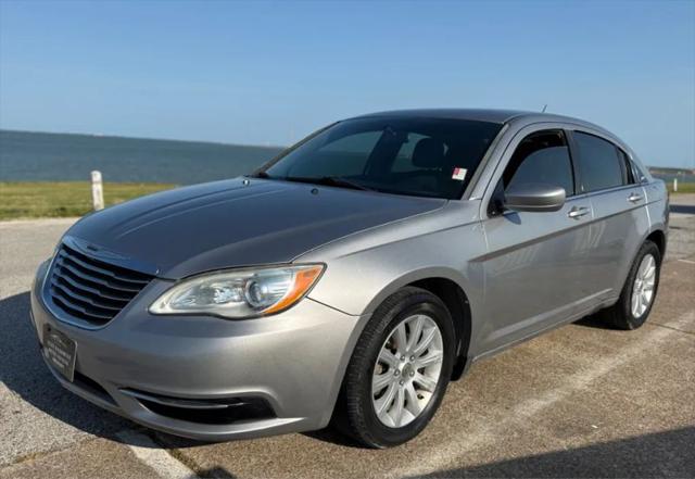 2013 Chrysler 200 Touring for sale in La Marque, TX