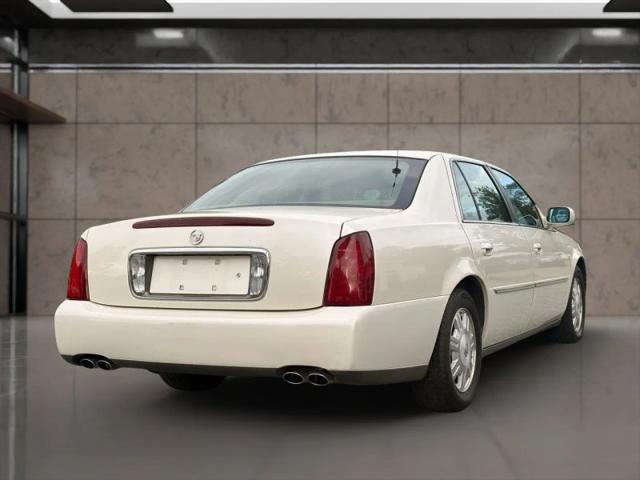2003 Cadillac DeVille Standard