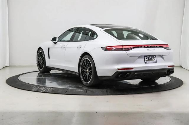 2022 Porsche Panamera Panamera