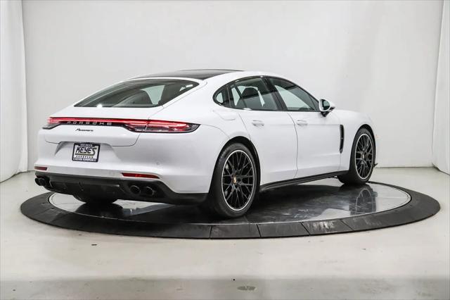 2022 Porsche Panamera Panamera