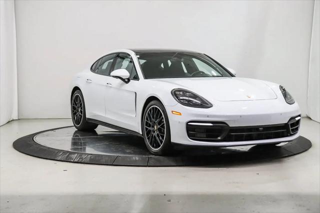 2022 Porsche Panamera Panamera