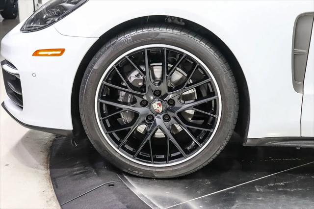 2022 Porsche Panamera Panamera