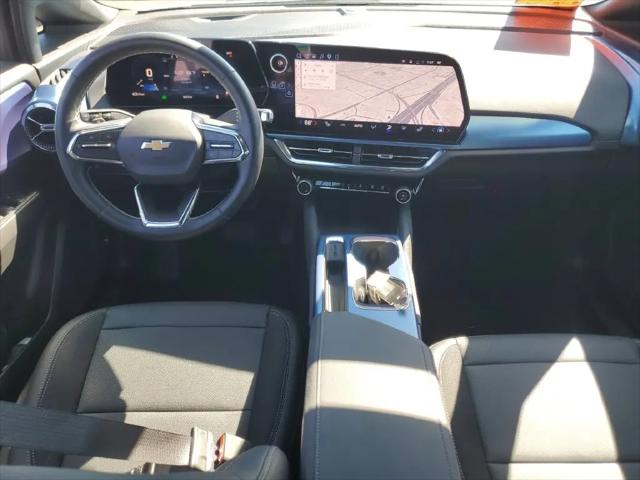 2026 Chevrolet Equinox LT 2