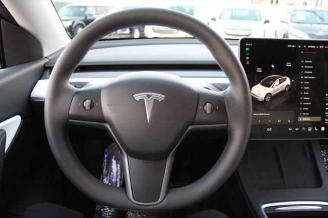 2022 Tesla Model Y Long Range Dual Motor All-Wheel Drive