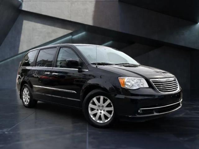 2015 Chrysler Town & Country Touring for sale in Paterson, NJ