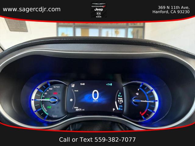 2024 Chrysler Pacifica Hybrid Select