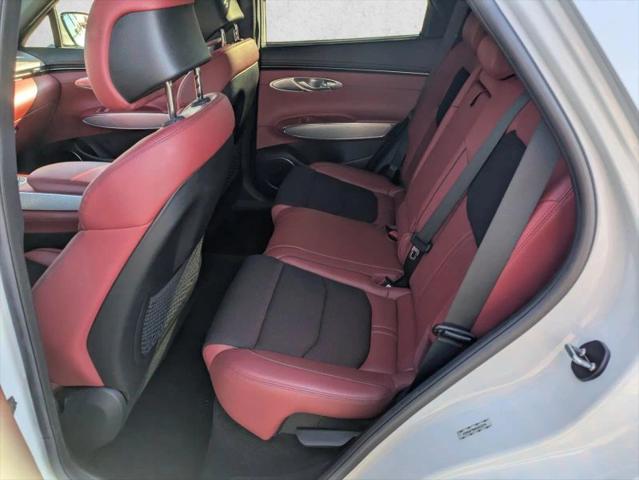 2022 Genesis GV70 2.5T AWD