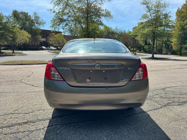 2012 Nissan Versa 1.6 SL