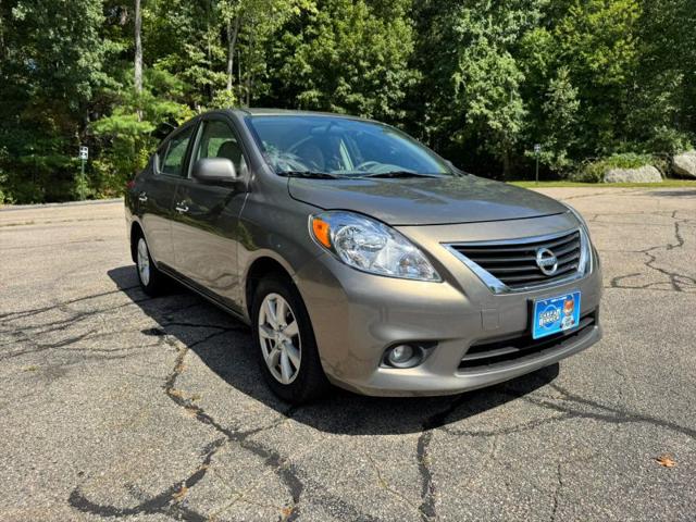 2012 Nissan Versa 1.6 SL