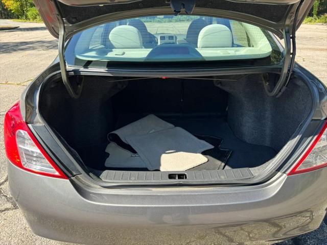 2012 Nissan Versa 1.6 SL