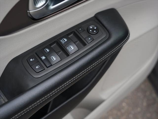 2021 Chrysler Voyager LXI