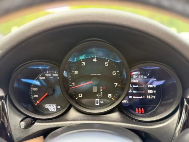 2021 Porsche Macan Base
