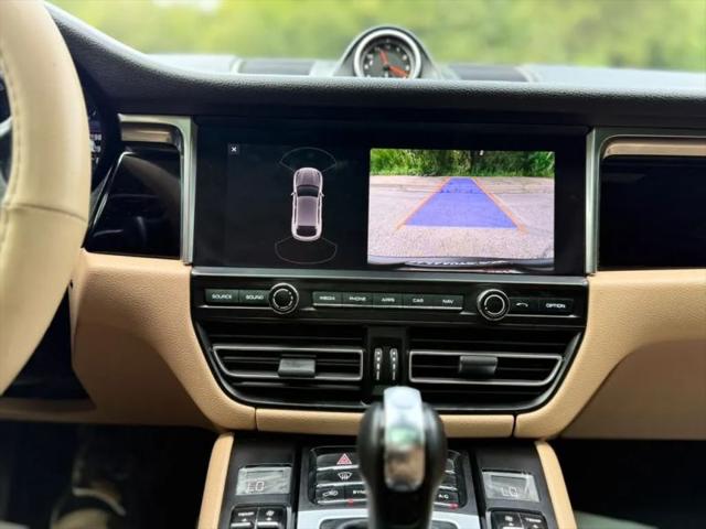 2021 Porsche Macan Base