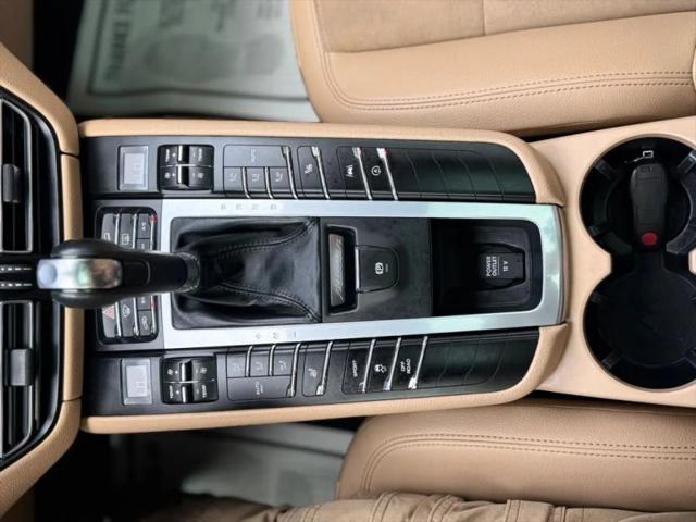 2021 Porsche Macan Base