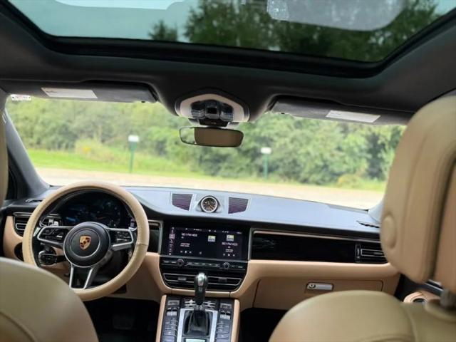2021 Porsche Macan Base