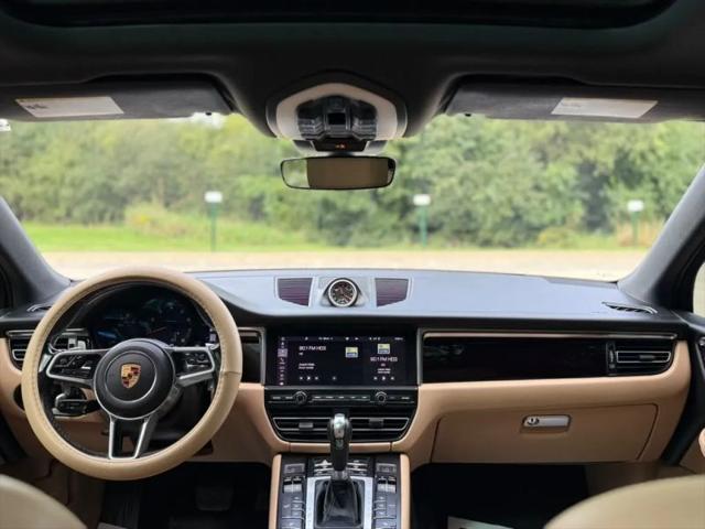 2021 Porsche Macan Base
