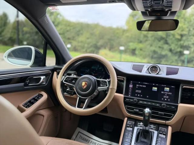 2021 Porsche Macan Base