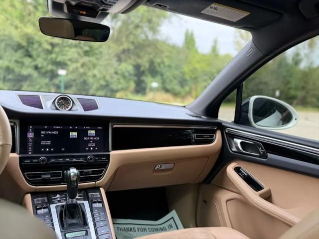 2021 Porsche Macan Base