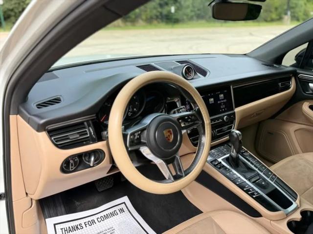 2021 Porsche Macan Base