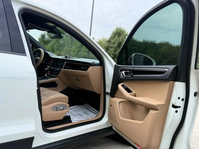 2021 Porsche Macan Base