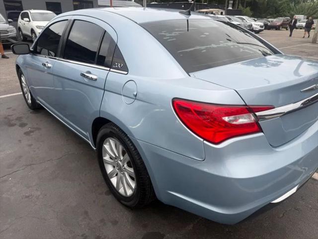 2013 Chrysler 200 Limited