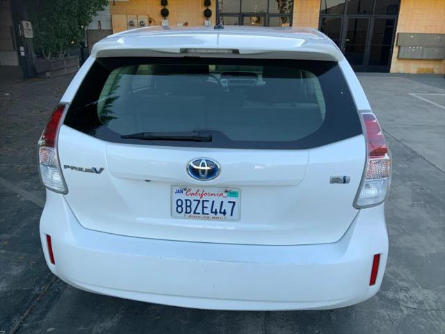 2017 Toyota Prius v Two
